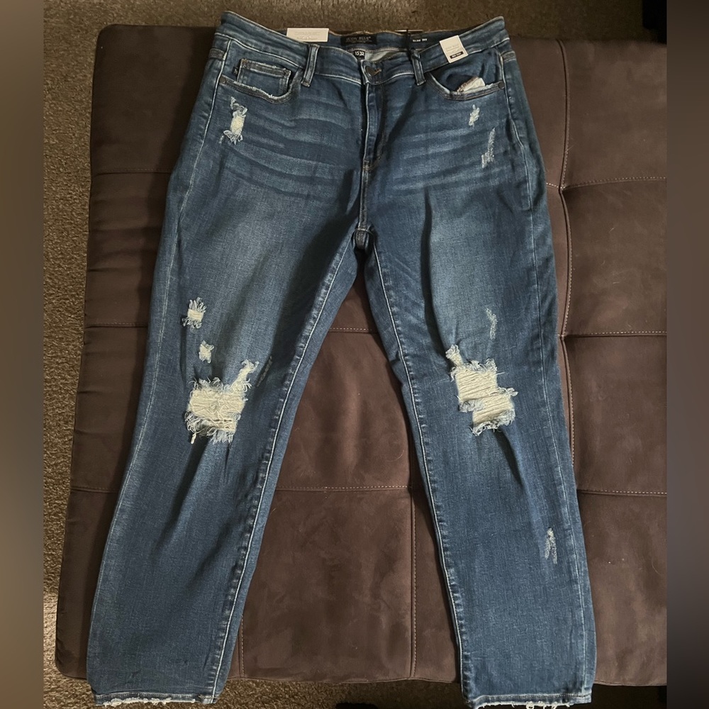 Judy Blue Mid-Rise Slim Fit 15/32 Jeans NWT